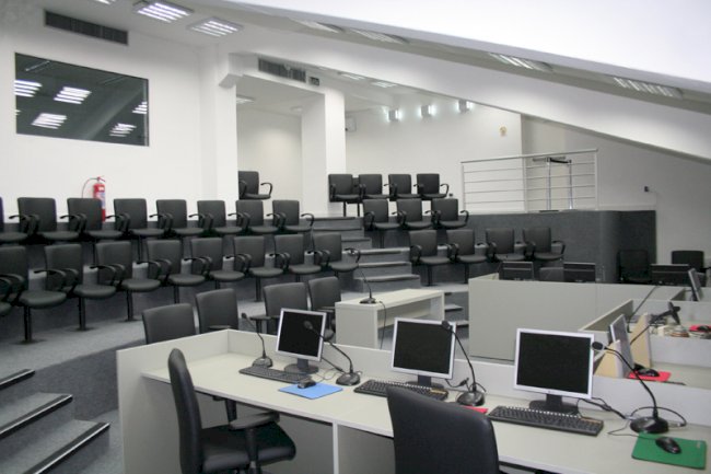 Suspensão sessões e prazos